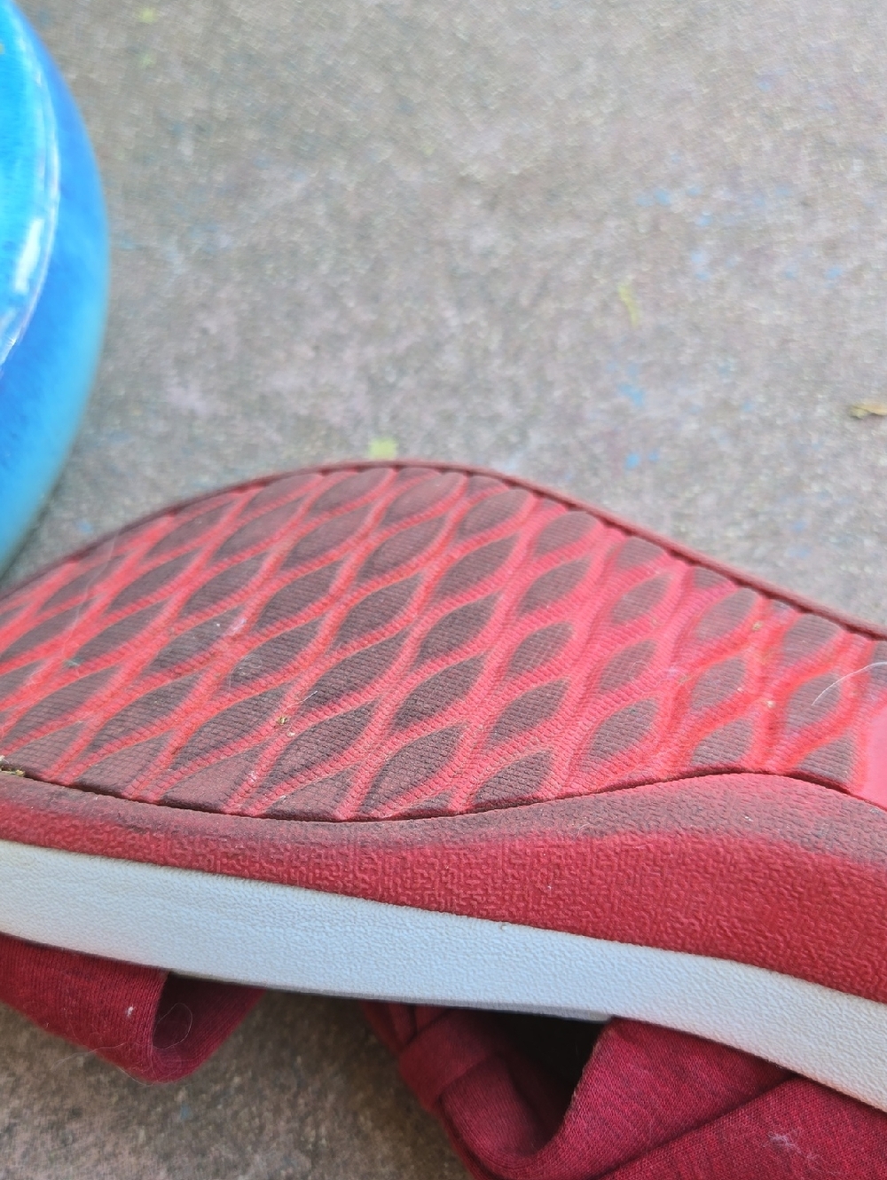 Clarks Cloudsteppers Red Knot-Detail Slingback Sandals - Picture 3 of 4